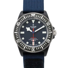 将图像加载到图库查看器中，TUDOR Pelagos FXD W42mm TI FabricStrap Blue Dial M25707KN-0001
