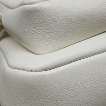 将图像加载到图库查看器中，CHANEL Small Camera Bag White AS2923 Leather
