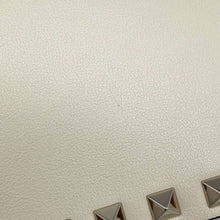 将图像加载到图库查看器中，Valentino Garavani RockStudded Shoulder Bag Ivory Leather
