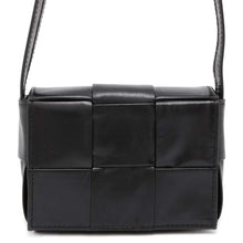 将图像加载到图库查看器中，Bottega Veneta Candy Cassette Shoulder Bag Black 667048 Leather
