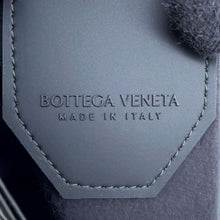 将图像加载到图库查看器中，Bottega Veneta Candy Cassette Shoulder Bag Black 667048 Leather
