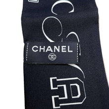 将图像加载到图库查看器中，CHANEL Scarf logo design Beige/Black Silk100%
