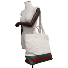 将图像加载到图库查看器中，GUCCI Tote Bag with embossed details Natural 782741 Canvas
