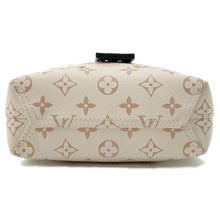 Load image into Gallery viewer, LOUIS VUITTON Atlantis Beige M24408 Monogram・Dune Size BB
