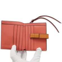 将图像加载到图库查看器中，LOEWE Anagram Compact Zip Wallet Light Oats / Honey C660Z41X01 Leather
