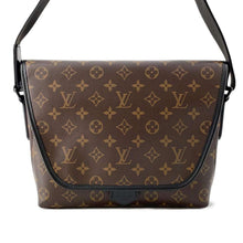 将图像加载到图库查看器中，LOUIS VUITTON Magnetic messenger BlackM45557 Monogram Macassar Canvas
