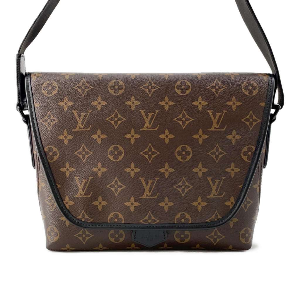 LOUIS VUITTON Magnetic messenger BlackM45557 Monogram Macassar Canvas