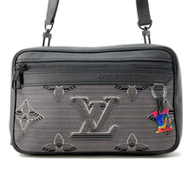 将图像加载到图库查看器中，LOUIS VUITTON Expandable messenger Noir M55698 Nylon Leather LVInitial
