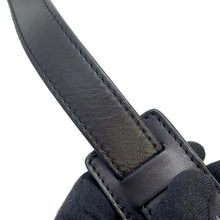 将图像加载到图库查看器中，CELINE Trapeze Gray/Black Felt Leather
