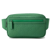 将图像加载到图库查看器中，GUCCI GG rubber effect belt bag Green 771422 GG Rubber
