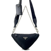 将图像加载到图库查看器中，PRADA Triangle Shoulder Bag Black 1BH190 Nylon
