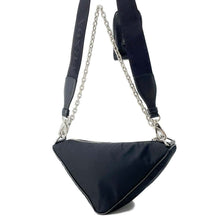 将图像加载到图库查看器中，PRADA Triangle Shoulder Bag Black 1BH190 Nylon
