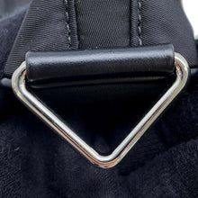 将图像加载到图库查看器中，PRADA Triangle Shoulder Bag Black 1BH190 Nylon
