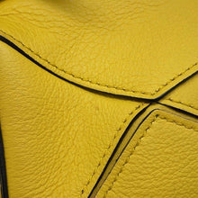 将图像加载到图库查看器中，LOEWE Puzzle bag Yellow A510U98X01 Leather Size Nano
