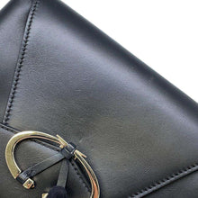 将图像加载到图库查看器中，Valentino Garavani ChainShoulder Bag Black Leather
