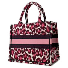 将图像加载到图库查看器中，Dior Book Tote Leopard Pink Canvas Size Small
