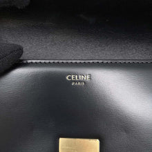 将图像加载到图库查看器中，CELINE Triomphe Claude Shoulder Bag Black 194143BF4 Calf Leather
