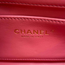 Load image into Gallery viewer, CHANEL Matelasse ChainShoulder Bag Pink AS3114 Lambskin
