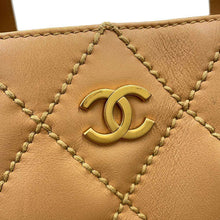 将图像加载到图库查看器中，CHANEL Matelasse Wild Stitch Handbag Beige A18126 Leather
