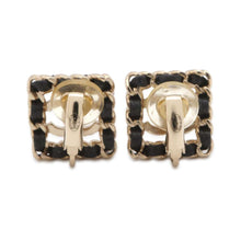 将图像加载到图库查看器中，CHANEL CC Logo Earring Gold/Black Gold Plated Rhinestone
