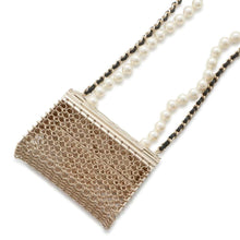 Load image into Gallery viewer, CHANEL Matelasse Bag Motif Long Pearl/Chain Necklace Gold AB6135 Metal Leather Faux Pearl
