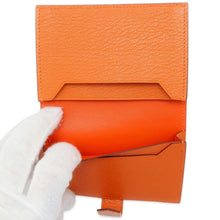 将图像加载到图库查看器中，HERMES Bearn Card Case Orange Chevre Myzore Goatskin
