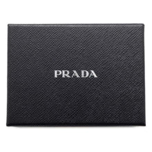 将图像加载到图库查看器中，PRADA Wristband Pouch White/Black 1TT095 Nylon
