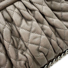 将图像加载到图库查看器中，CHANEL Chain Around Shoulder Bag Gray A49914 Lambskin
