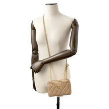 Load image into Gallery viewer, CHANEL Matelasse WChain Vanity Case Beige AP3044 Lambskin
