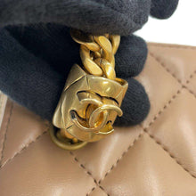 将图像加载到图库查看器中，CHANEL Matelasse WChain Vanity Case Beige AP3044 Lambskin
