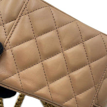 Load image into Gallery viewer, CHANEL Matelasse WChain Vanity Case Beige AP3044 Lambskin
