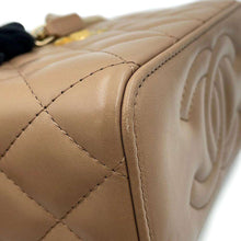 将图像加载到图库查看器中，CHANEL Matelasse WChain Vanity Case Beige AP3044 Lambskin
