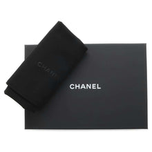 将图像加载到图库查看器中，CHANEL Matelasse Classic Chain Wallet Black AP0250 Caviar Leather
