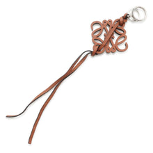 将图像加载到图库查看器中，LOEWE Anagram Bag Charm Tan C621232X83 Calf Leather Metal
