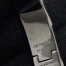 将图像加载到图库查看器中，HERMES Clic Bracelet Size PM Black Enamel Metal
