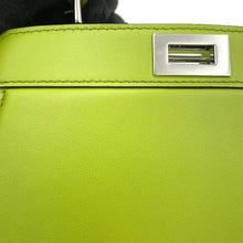 将图像加载到图库查看器中，FENDI Peekaboo ISeeU Green 8BN335 Leather Size Petit
