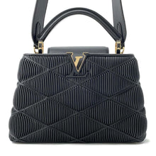 Load image into Gallery viewer, LOUIS VUITTON Carpeciene Noir M20545 Leather Size BB
