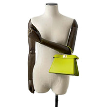 将图像加载到图库查看器中，FENDI Peekaboo ISeeU Light Green 8BN335 Leather Size Petit
