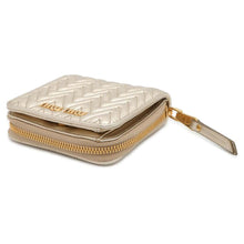 将图像加载到图库查看器中，MIUMIU Compact wallet Gold5ML522 Leather
