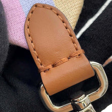 将图像加载到图库查看器中，FENDI Strap you Brown Leather
