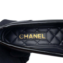 Load image into Gallery viewer, CHANEL CC Logo Pointed Toe Pumps BlackG45292 Patent Leather Size 39C
