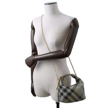 Load image into Gallery viewer, BURBERRY Micro Peg ChainBag Leiken 80974421 Nylon100%
