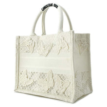 将图像加载到图库查看器中，Dior Book Tote Butterfly Embroidery White Canvas Size Small
