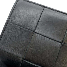 Load image into Gallery viewer, Bottega Veneta Maxi INTRECCIATO Bifold Wallet Black 706010 Leather
