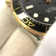 Load image into Gallery viewer, OMEGA Seamaster Diver 300M W42mm Stainless Steel Rubber Black Dial 210.22.42.20.01.002
