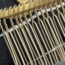 将图像加载到图库查看器中，CHANEL CC Logo Hair Comb Metal strass
