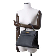 Load image into Gallery viewer, HERMES Kelly Retourne Black Togo Leather Size 32
