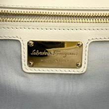 Load image into Gallery viewer, Ferragamo Vala ChainShoulder Bag White AU21 F003 Leather
