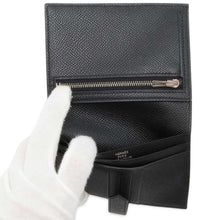 将图像加载到图库查看器中，HERMES BEAN Compact Black Epsom
