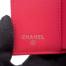 将图像加载到图库查看器中，CHANEL CC Logo Small Flap Wallet PinkAP3827 Caviar Leather
